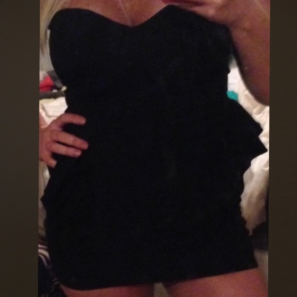 Arden B Little Black Silhouette Mini Dress - Picture 2 of 8